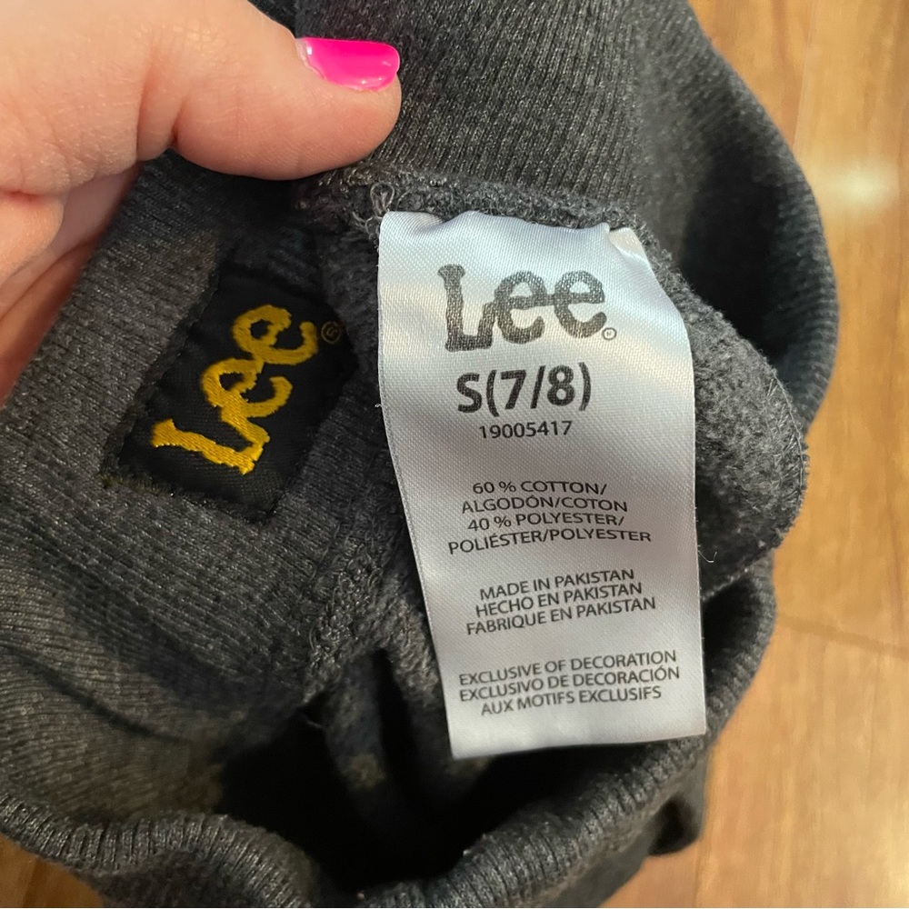 4/$13 Lee Cotton Shorts - Size Small 7/8 - Picture 3 of 3